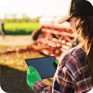 6-farmtable-tv-slider-image-300x300px